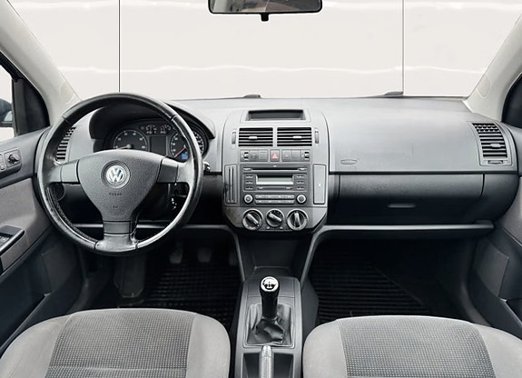 Volkswagen Polo 6 of 6
