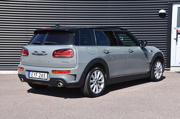 MINI Clubman Cooper S 7 of 18