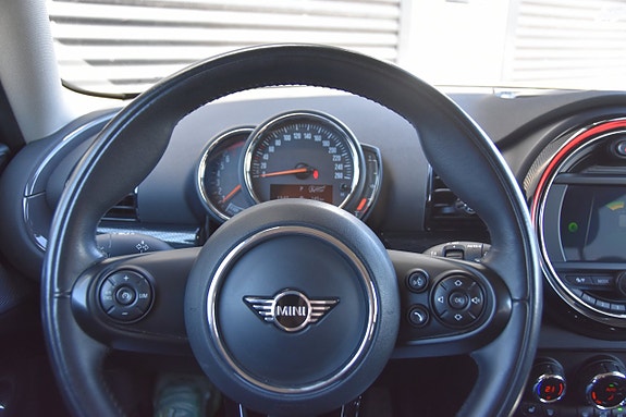 MINI Clubman Cooper S 14 of 18