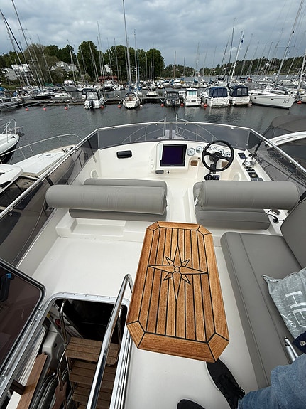 Uthyres Tresfjord 390 Atlantic, Flybridge 2 of 23