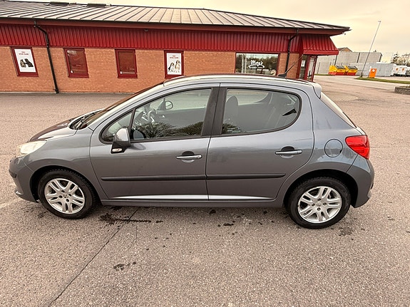 Peugeot 207 7 of 16