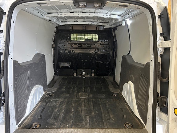 Ford Transit Connect 8 of 8