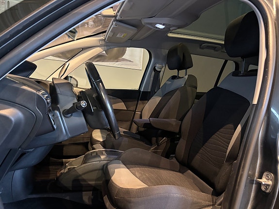 Citroen Grand C4 Picasso 6 of 18