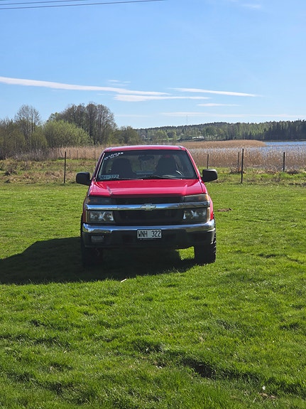 Chevrolet Extended Cab 2 of 9