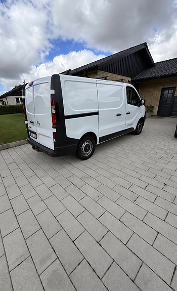 Opel Vivaro 3 of 7
