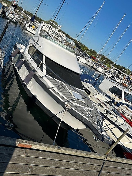 Bayliner 2858 Ciera Flygbridge 10 of 12