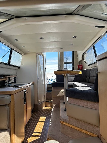 Bayliner 2858 Ciera Flygbridge 8 of 12