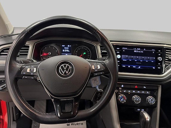 Volkswagen T-Roc 15 of 20