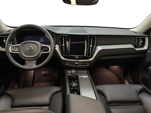 Volvo XC60 6 of 16