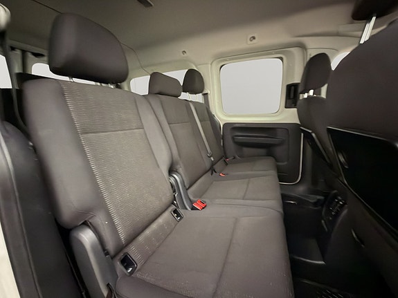 Volkswagen Caddy Maxi 13 of 27