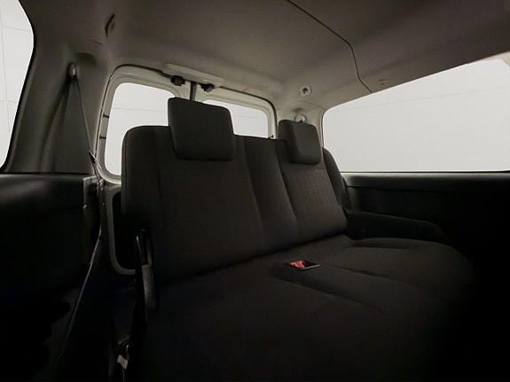 Volkswagen Caddy Maxi 14 of 27