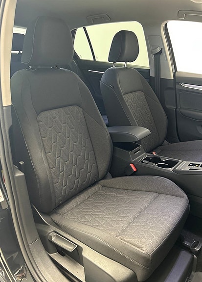 Volkswagen Golf I 19 of 20