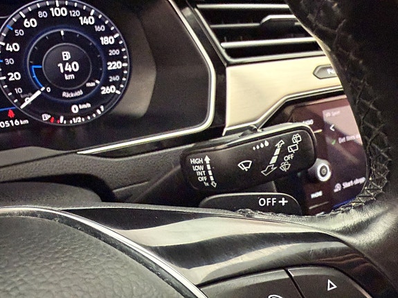 Volkswagen Passat 21 of 30