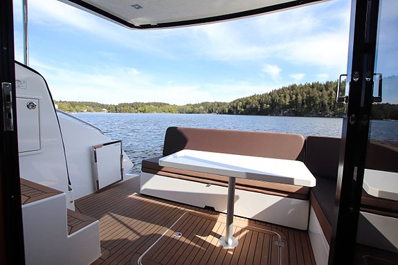 Galeon 360 Fly | 2019 | 2 x Volvo Penta D4 260 Joystick 5 of 12
