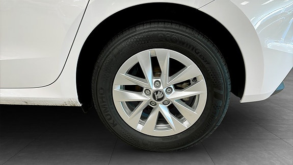 Skoda Fabia 6 of 13