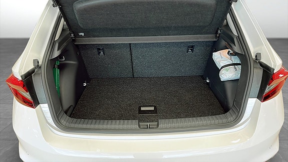 Skoda Fabia 12 of 13