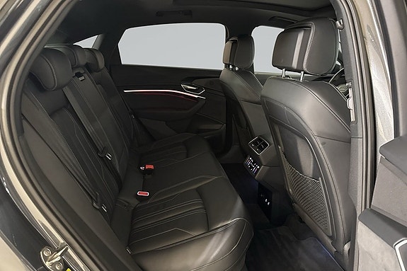 Audi e-tron Sportback 6 of 9