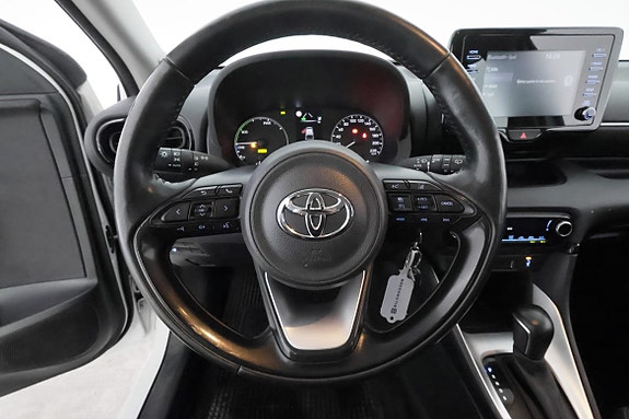 Toyota Yaris 14 of 26