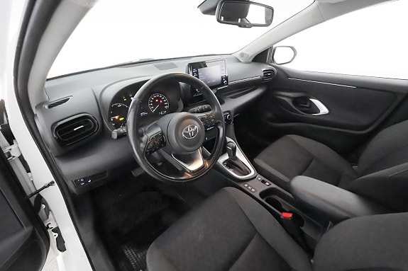 Toyota Yaris 11 of 26