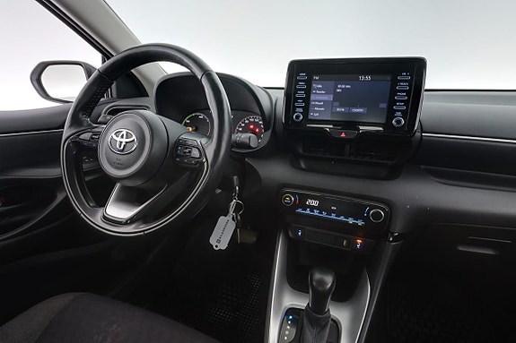 Toyota Yaris 13 of 26
