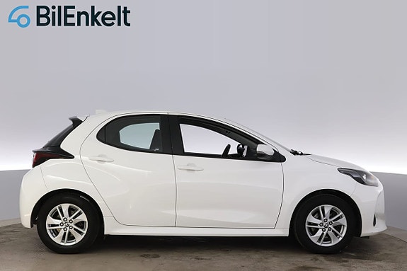 Toyota Yaris 2 of 26