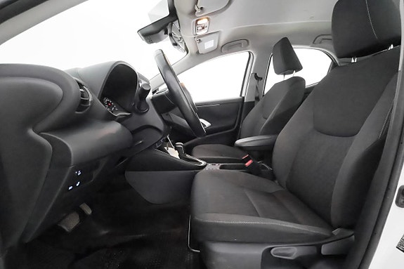 Toyota Yaris 9 of 26