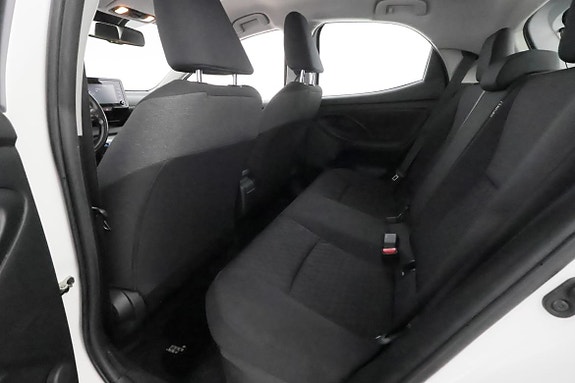 Toyota Yaris 17 of 26