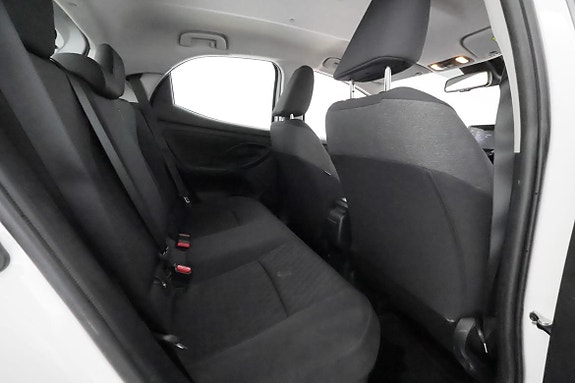 Toyota Yaris 18 of 26