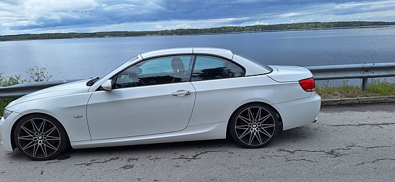 BMW 325i 5 of 5