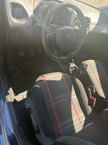 Peugeot 108 6 of 8