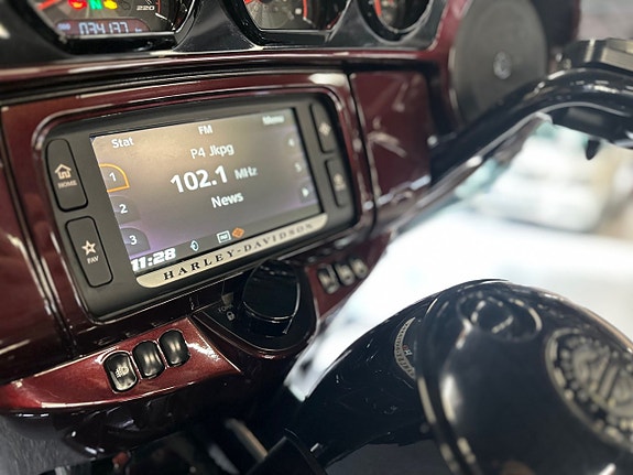 Harley-Davidson Ultra Limited 1.7 Milwaukee-Eight 107, CVO  Nybesiktad 7 of 13