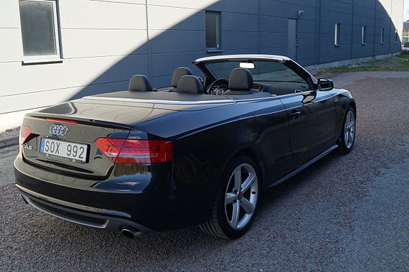 Audi A5 4 of 5