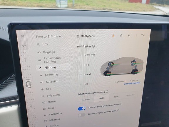 Tesla Model S 20 of 30