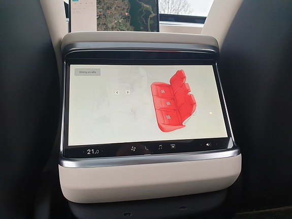 Tesla Model S 12 of 30