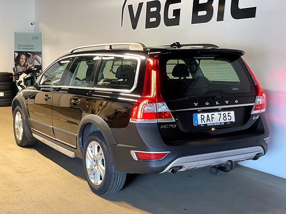 Volvo XC70 4 of 5