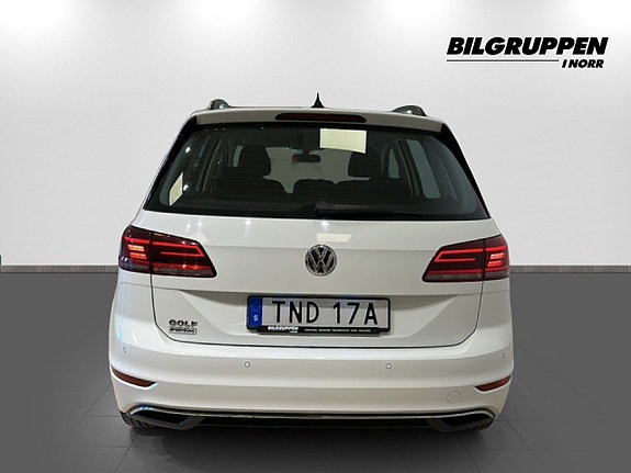 Volkswagen Golf Sportsvan 5 of 17