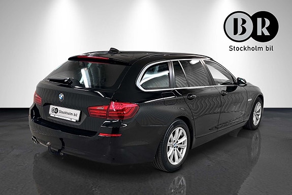 BMW 520d 3 of 5