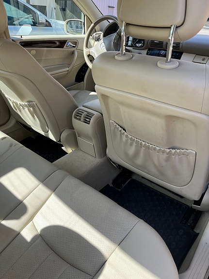 Mercedes-Benz C180 10 of 15