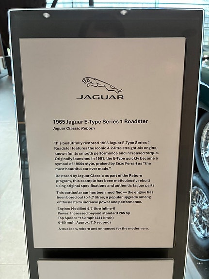 Jaguar E-TYPE 8 of 8
