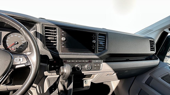 Volkswagen Crafter 8 of 12