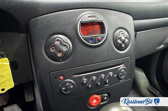 Renault Clio 9 of 12