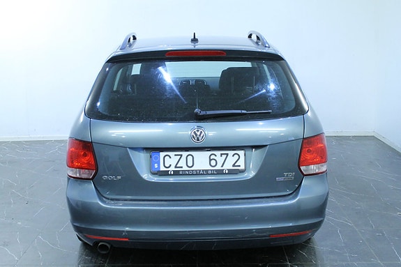 Volkswagen Golf VI 6 of 9