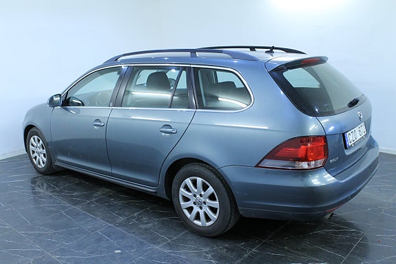Volkswagen Golf VI 5 of 9