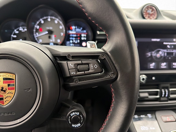 Porsche Macan S 22 of 30