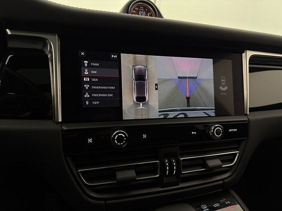 Porsche Macan S 24 of 30