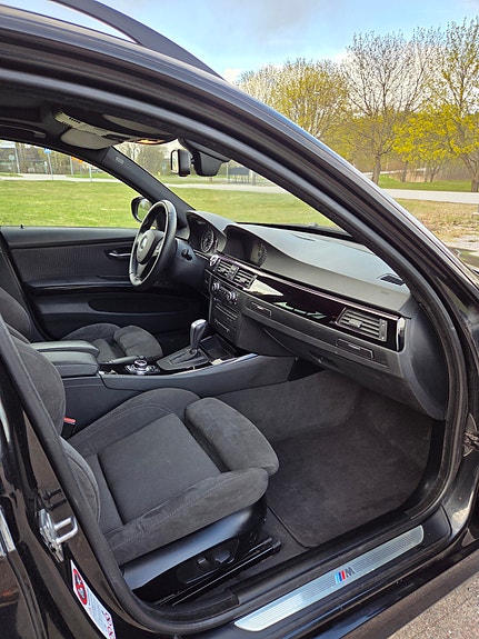 BMW 335d 12 of 13