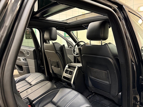 Land Rover Range Rover Sport 7 of 11