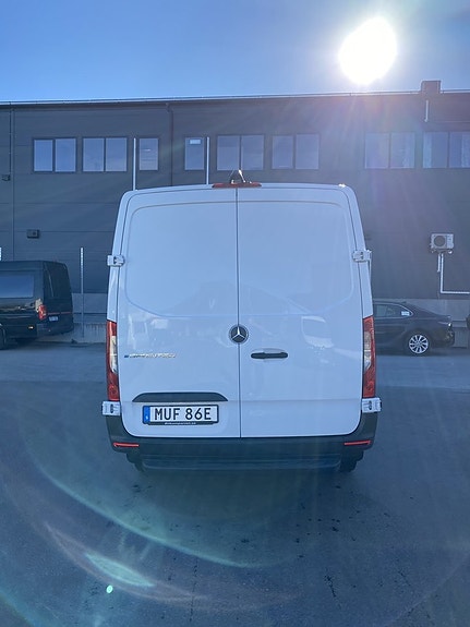 Mercedes-Benz eSprinter 420 5 of 5