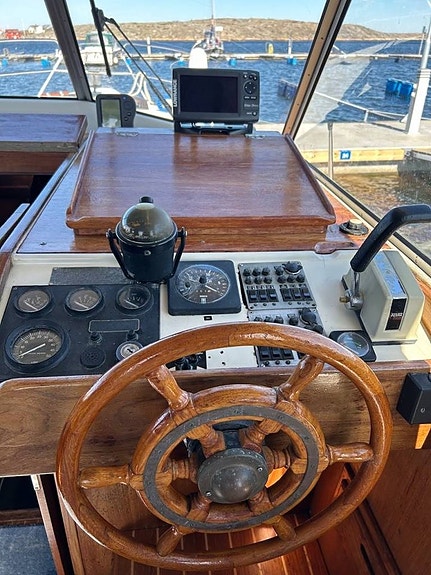 Pollux 30 -87 | Volvo Penta Tamd40 | Axel | Bog | Akterruff 5 of 5