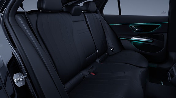 Mercedes-Benz E300 e 14 of 16